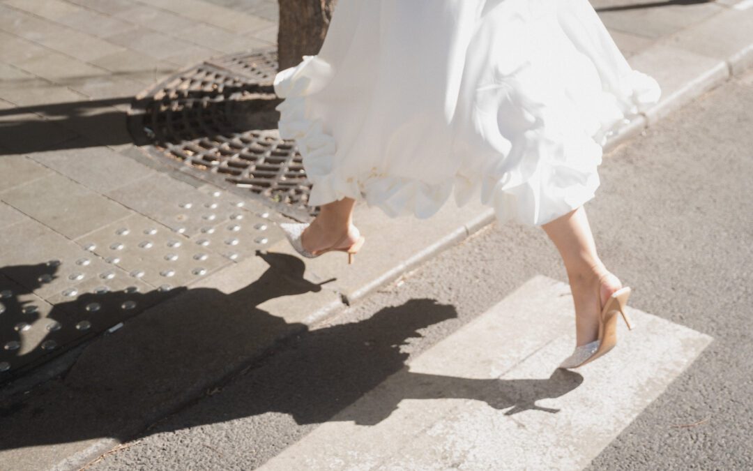 Chic Budapest Elopement – A Russian-Hungarian Love Story in the Heart of the City